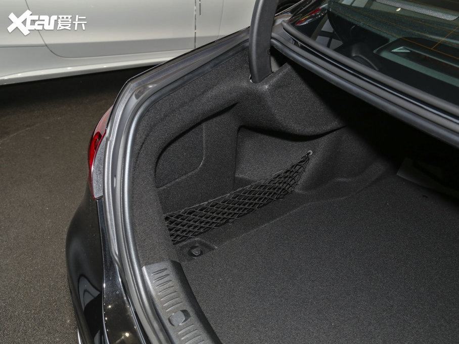 2023YE(M) E 300 A\Ӱ