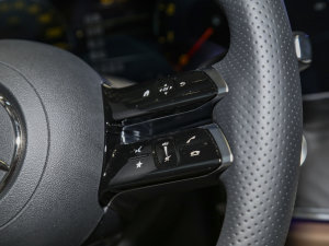 2023E 300 A\Ӱ п؅^