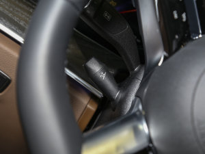 2023E 300 A\Ӱ п؅^