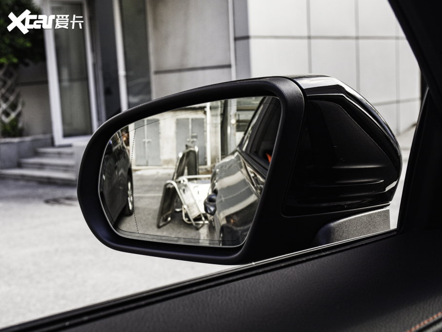 2023YCCoupe C 260 I܇