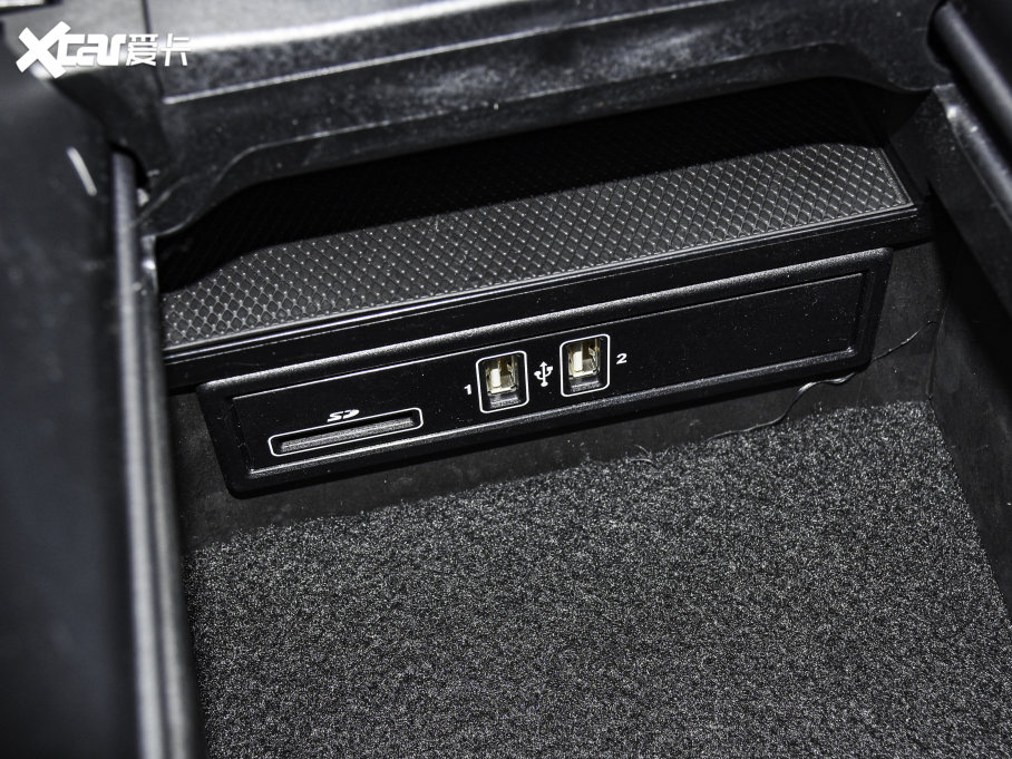 2023YCCoupe C 260 I܇