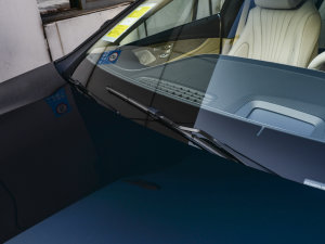 2023款CLS 300 豪华型 雨刷