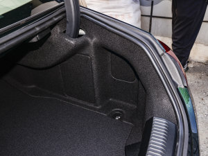 2023款CLS 300 豪华型 空间座椅