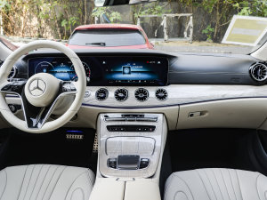 2023款CLS 300 豪华型 中控台