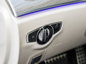 2023CLS 300 A п؅^(q)