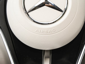 2023CLS 300 A п؅^(q)