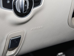 2023CLS 300 A п؅^(q)