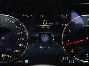 2023Ŀ CLS 300 A п؅^