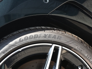 2023Ŀ CLS 300 (dng) ݆̥Ʒ