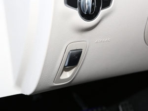 2023Ŀ CLS 300 Ӹ v܇Ƅ