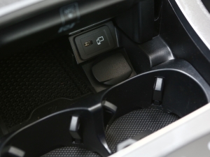 2023Ŀ CLS 300 (dng) п؅^(q)