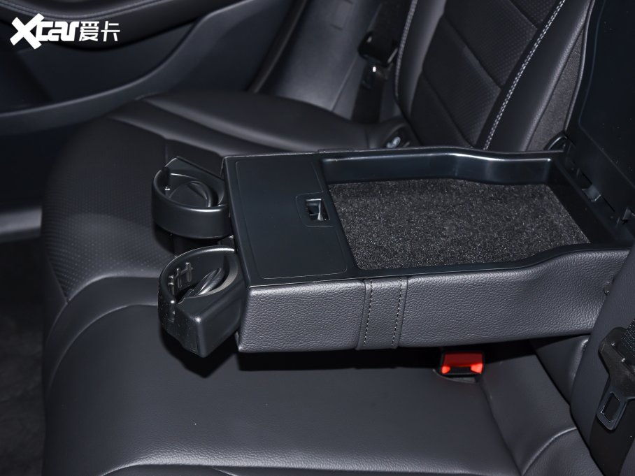 2023YGLCCoupe(M(jn)) GLC 260 4MATIC ISUV