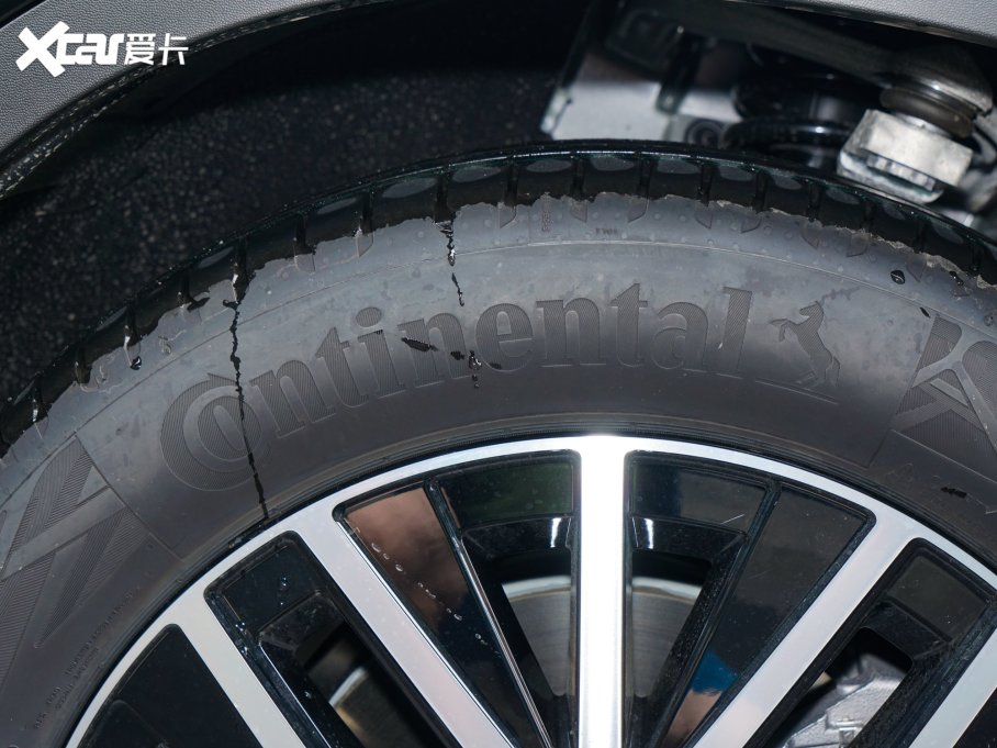 2023YGLCCoupe(M(jn)) Ŀ GLC 300 4MATIC ISUV