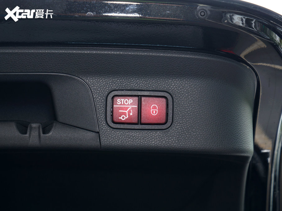 2023YGLCCoupe(M(jn)) Ŀ GLC 300 4MATIC ISUV