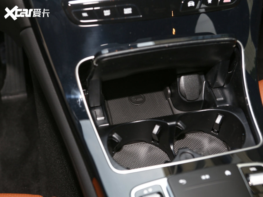 2023YGLCCoupe(M(jn)) Ŀ GLC 260 4MATIC ISUV