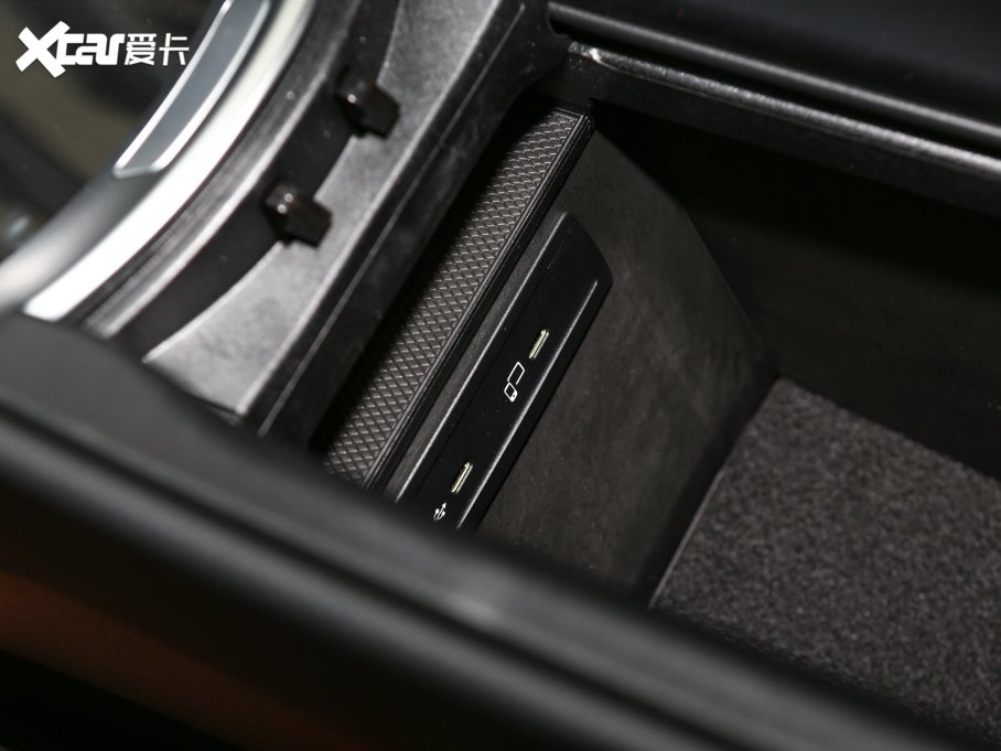 2023YGLCCoupe(M(jn)) Ŀ GLC 260 4MATIC ISUV