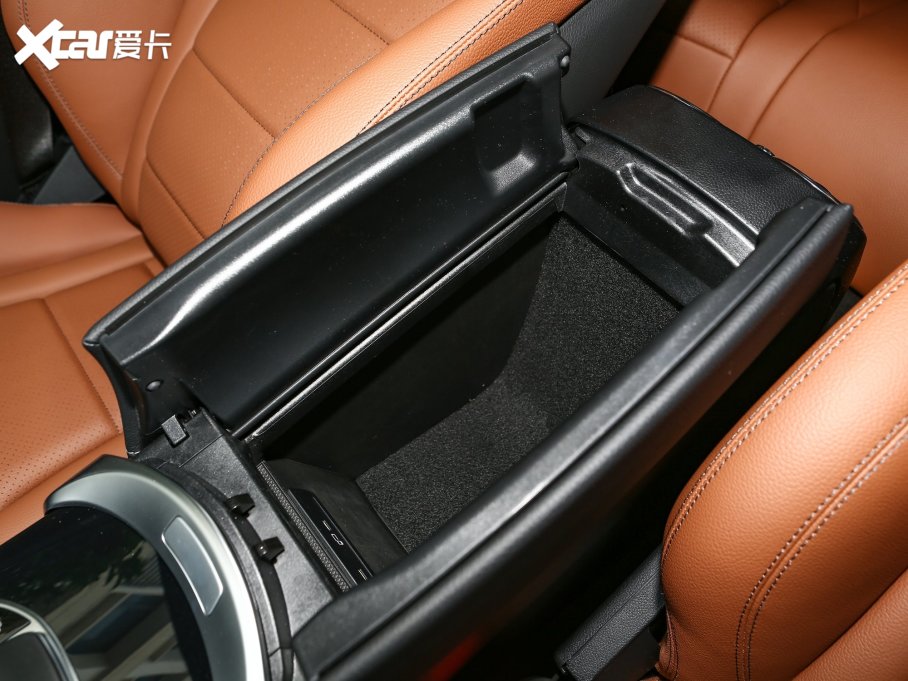 2023YGLCCoupe(M) Ŀ GLC 260 4MATIC ISUV