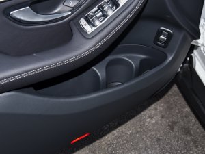 2023GLC 260 4MATIC ISUV ǰTg