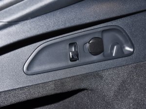 2023GLC 260 4MATIC ISUV g