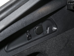 2023GLC 300 4MATIC ISUV п؅^(q)