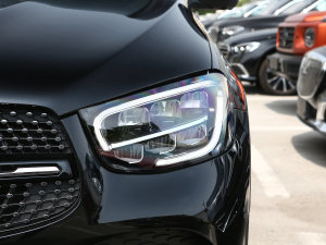 2023Ŀ GLC 260 4MATIC ISUV ^