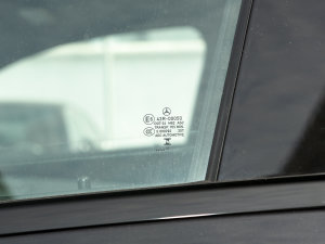 2023Ŀ GLC 260 4MATIC ISUV ^