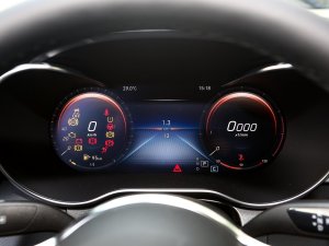 2023Ŀ GLC 260 4MATIC ISUV x