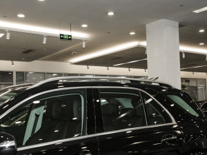 2023GLE 450 4MATIC r ^