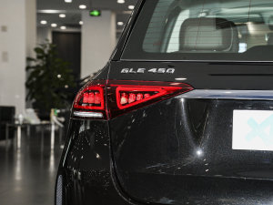 2023GLE 450 4MATIC r ^