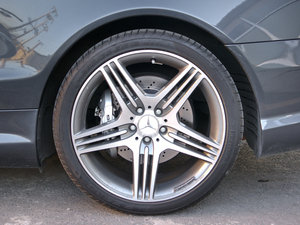 2009��AMG SL 63 �������^