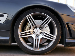 2009��AMG SL 63 �������^