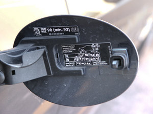 2009��AMG SL 63 �������^