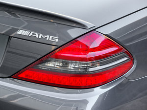 2009��AMG SL 63 �������^