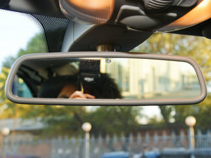 2009��AMG SL 63 ���g����