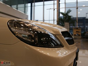 2009��AMG SL 63 �������^