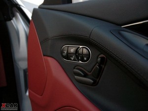 2009��AMG SL 63 ���g����