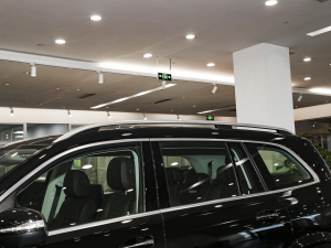 2023Ŀ GLS 450 4MATIC A ^