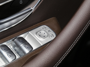 2023Ŀ GLS 450 4MATIC A п؅^