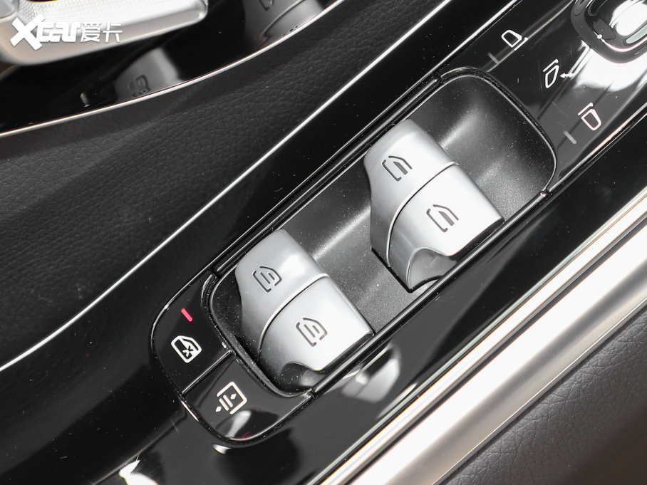 2023YS S 400 L ̄(w)