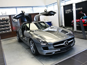 2011AMG SLS w^
