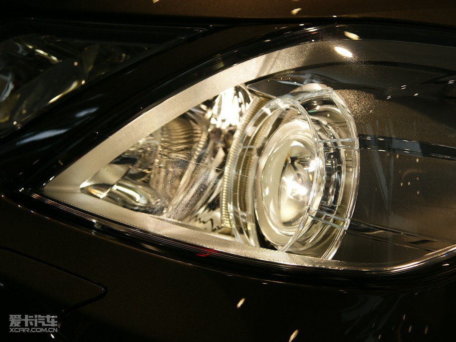 2010��YE������ E 350 �����I��܇