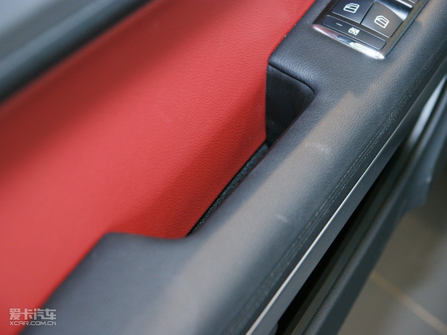 2010��YE������ E 350 �����I��܇