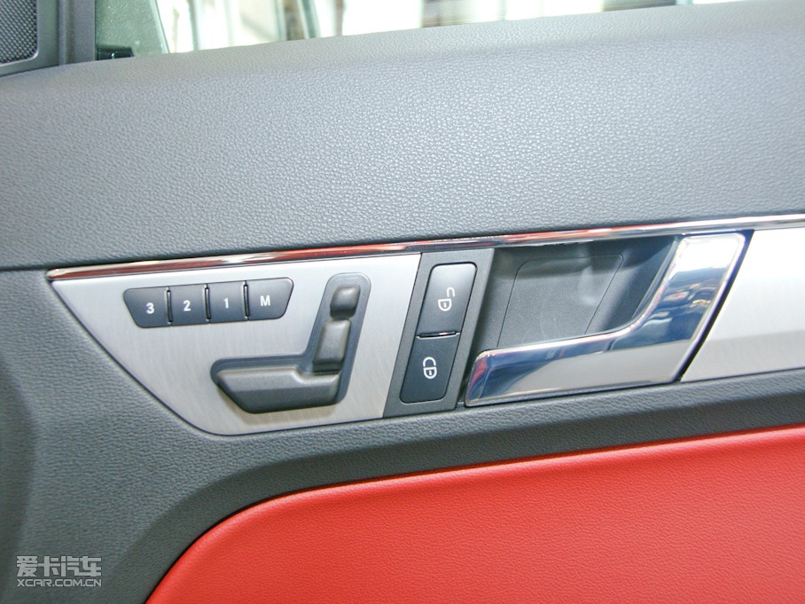 2010YE(j) E 350 I܇