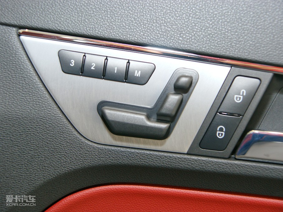 2010YE(j) E 350 I܇