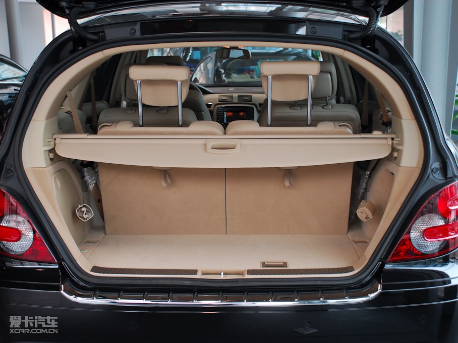 2010YR(j) R 350L 4MATIC