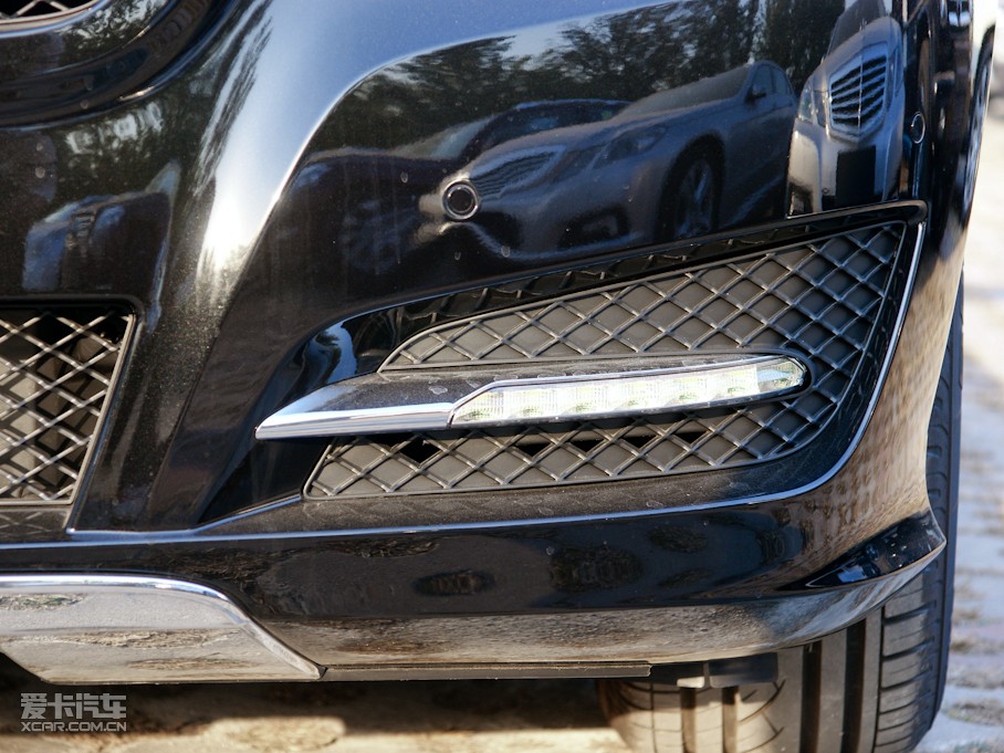 2011��YR�� R 300 �̄���