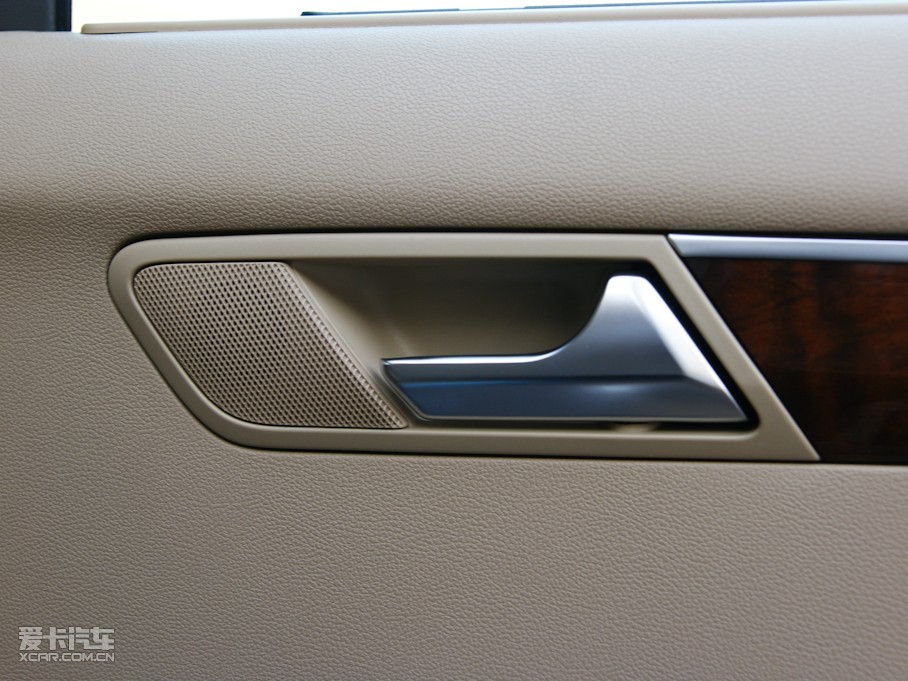 2011YR(j) R 300 ̄(w)