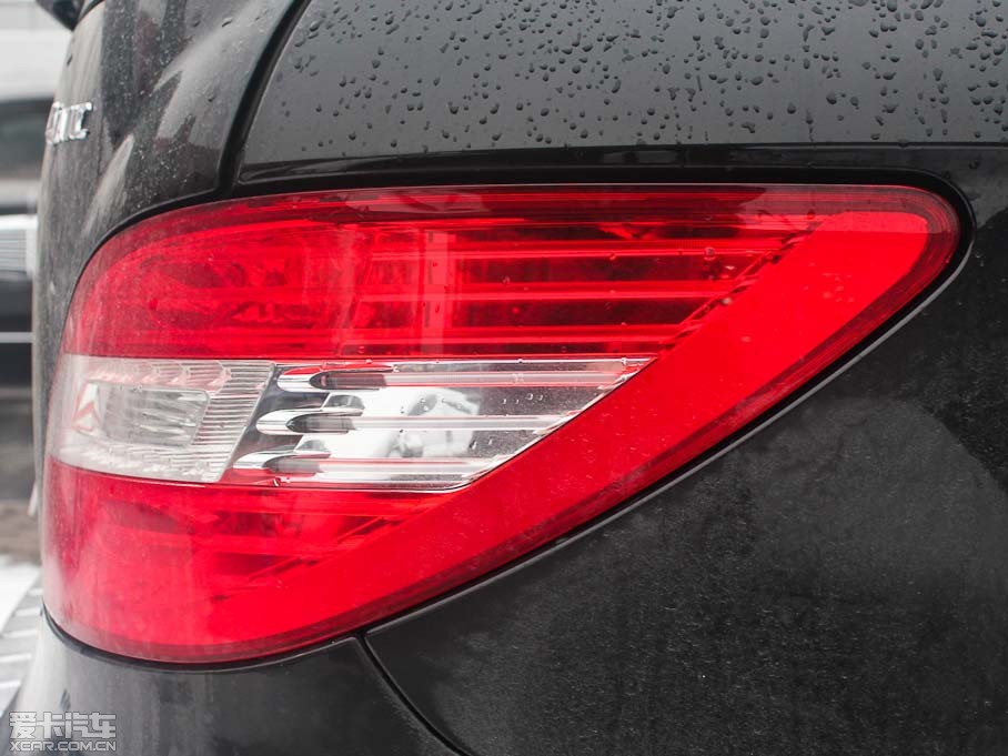 2011YR(j) R 350 4MATIC