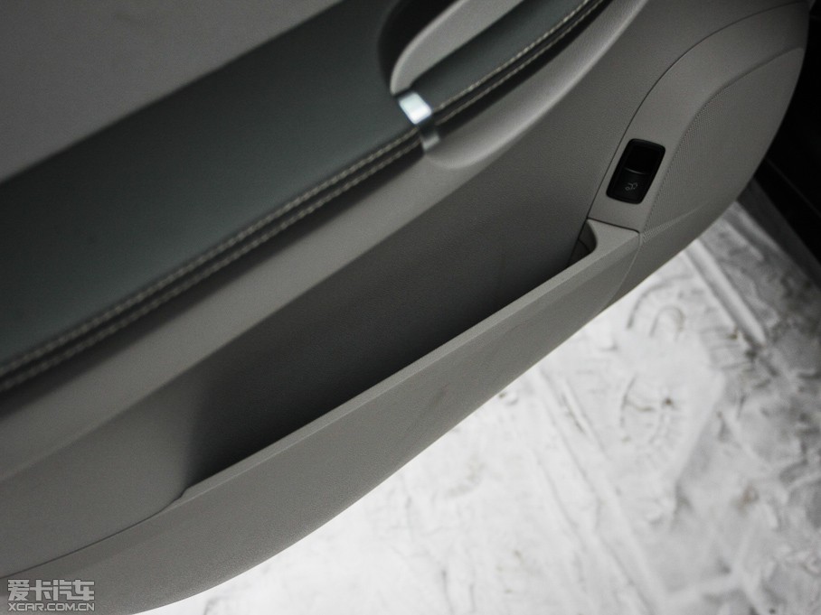 2011YR(j) R 350 4MATIC