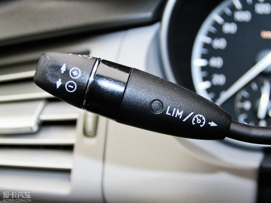 2011YR(j) R 350 4MATIC